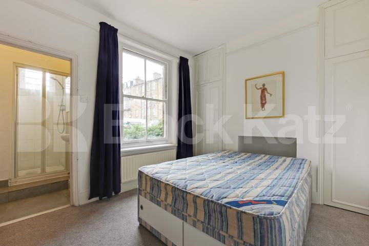 Spacious and bright apartment in the heart of Balham Elmfield Mansions - Elmfield Road , Balham 